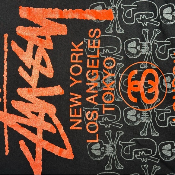 🎱Stussy Graphic Tee🎱 - Picture 5 of 9